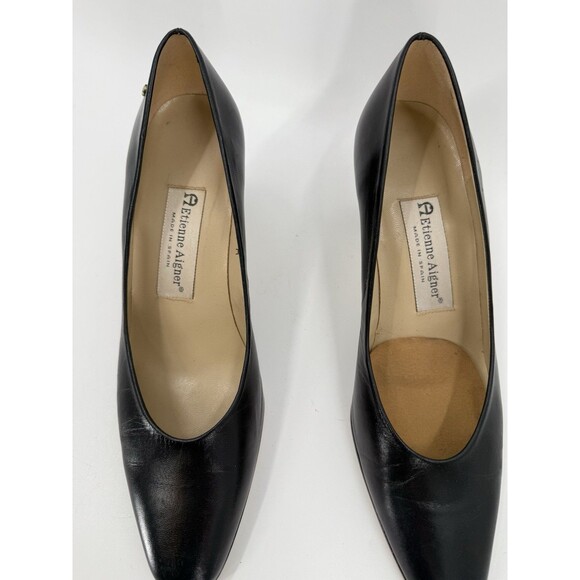 Etienne Aigner Classic Taylor Navy Blue Leather Pumps Women's Size 7.5 M Spain - Picture 2 of 12
